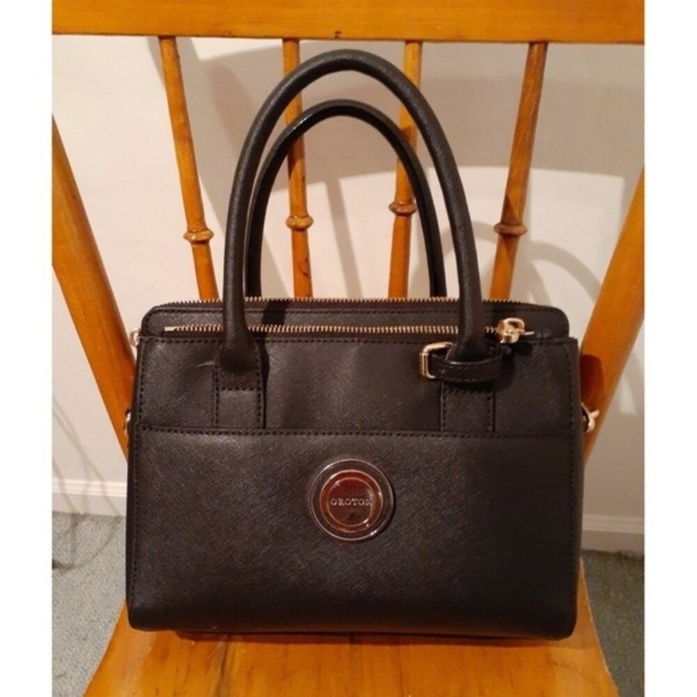 Oroton purse black saffiano leather handbag bag made in Australia   Australian